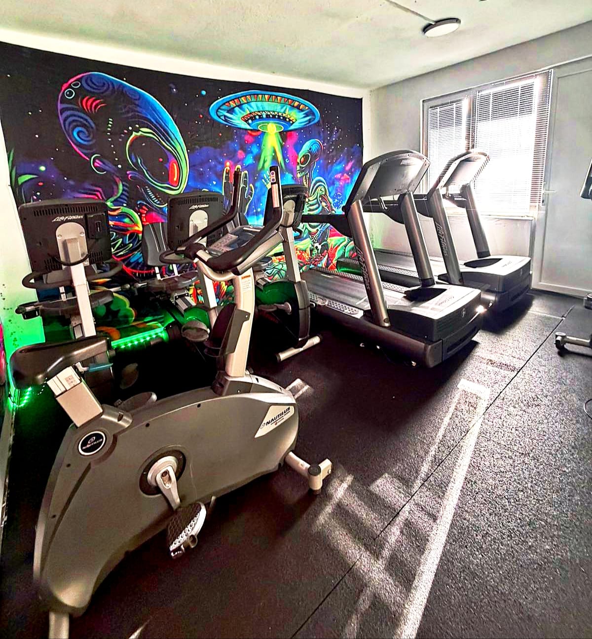 Внатрешност 8